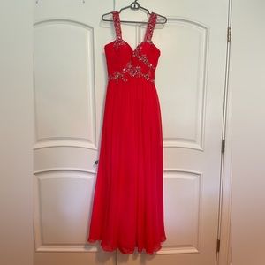 Dave & Johnny Size 5/6 Gown